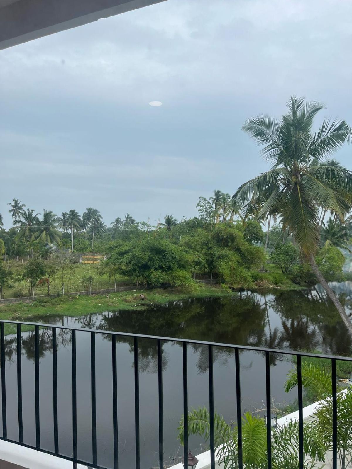 Trigon Retreat Hotel Purnankuppam Exterior photo