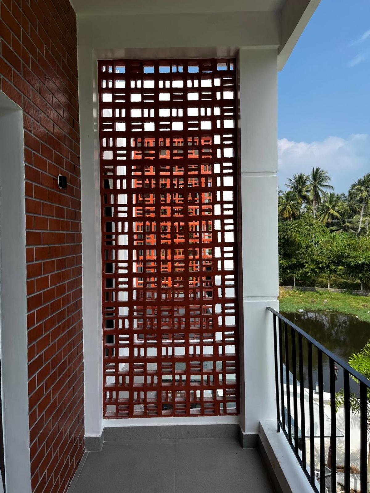 Trigon Retreat Hotel Purnankuppam Exterior photo