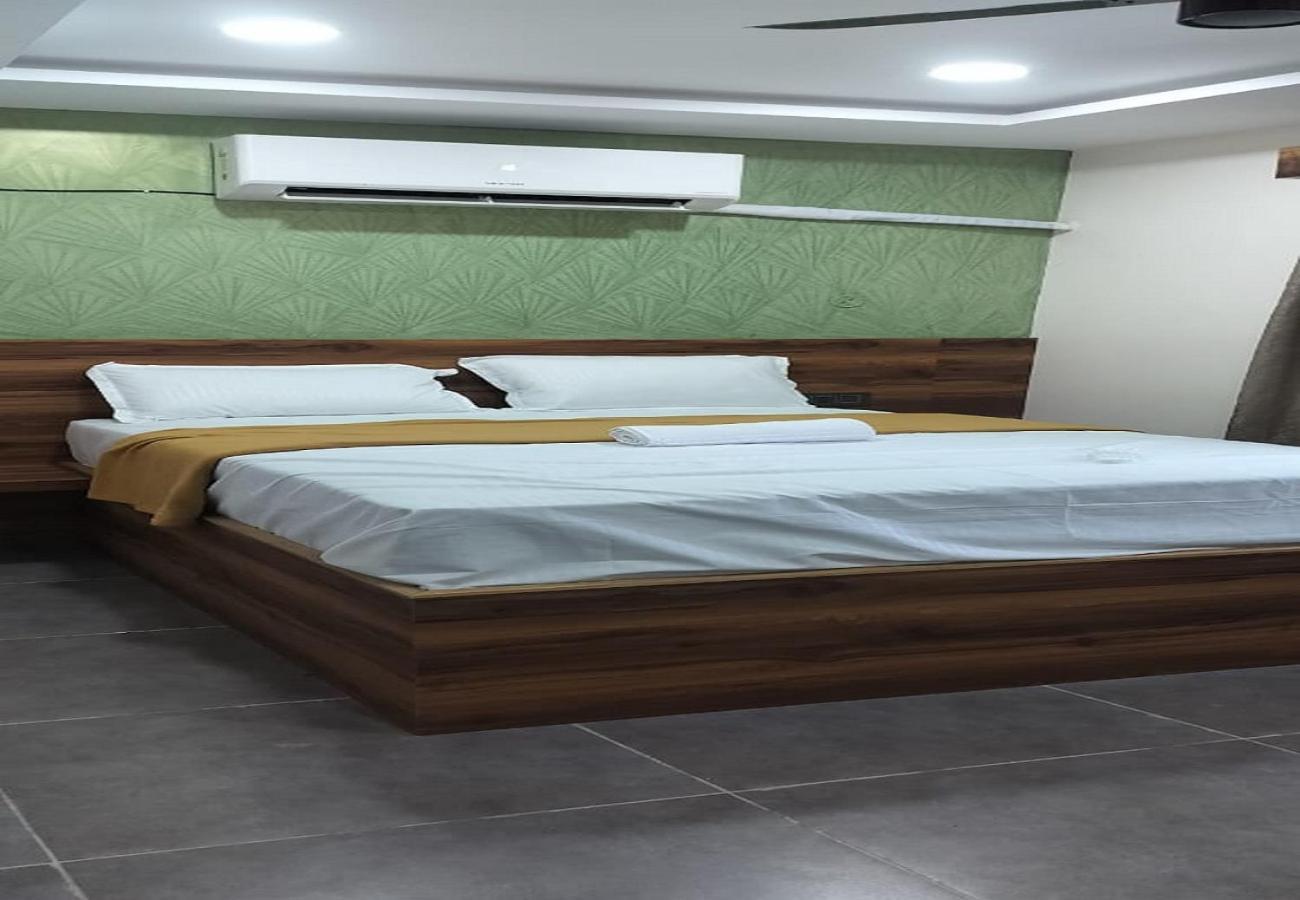 Trigon Retreat Hotel Purnankuppam Exterior photo